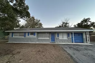 1134 SE 2nd St, Crystal River, FL 34429 - Photo 1