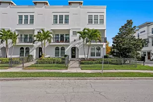 1835 5th St N, Saint Petersburg, FL 33704 - Photo 1