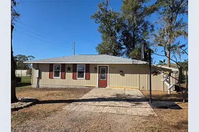 36627 Eiland Boulevard, Zephyrhills, FL 33541 - Photo 1