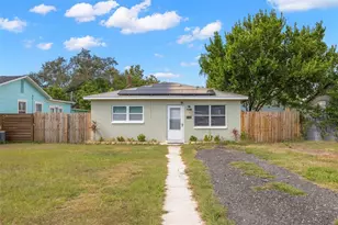 1721 41st St S, Saint Petersburg, FL 33711 - Photo 1