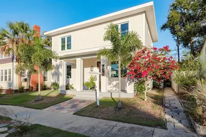 927 6th Street N, Saint Petersburg, FL 33701 - Photo 1