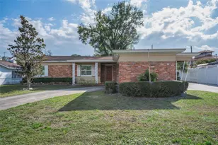 2122 W Erna Dr, Tampa, FL 33603 - Photo 1