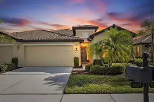 5415 Sunset Falls Dr, Apollo Beach, FL 33572 - Photo 1