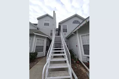 12219 Armenia Gables Circle #12219, Tampa, FL 33612 - Photo 1