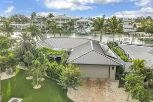 735 126th Ave, Treasure Island, FL 33706 - Photo 1