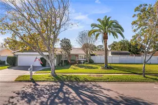 7734 Cardiff Ct, Saint Petersburg, FL 33709 - Photo 1