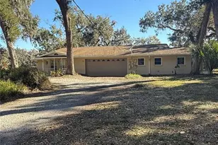 13908 Paradise Ln, Dade City, FL 33525 - Photo 1