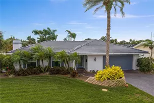 3912 46th Ave S, Saint Petersburg, FL 33711 - Photo 1