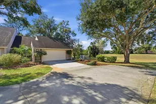 4230 Glen Haven Ln, Tampa, FL 33618 - Photo 1