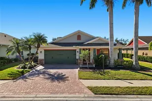 3418 72nd Dr E, Sarasota, FL 34243 - Photo 1