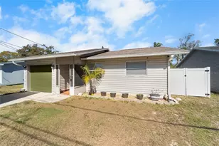 1221 36th Terrace N, Saint Petersburg, FL 33704 - Photo 1