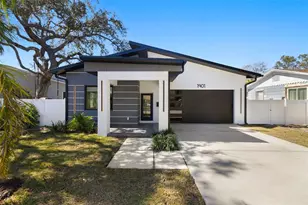 1901 43rd St S, Saint Petersburg, FL 33711 - Photo 1