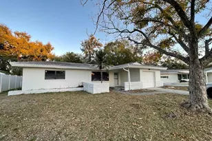 471 Keene Park Dr E, Largo, FL 33771 - Photo 1