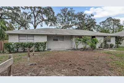 5307 Oakwood Court #18, Tampa, FL 33610 - Photo 1