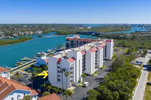 19111 Vista Bay Dr, Indian Shores, FL 33785 - Photo 1