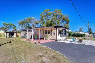 39107 Hillcrest Drive, Zephyrhills, FL 33542 - Photo 1
