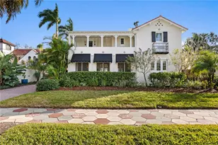 936 17th Ave NE, Saint Petersburg, FL 33704 - Photo 1