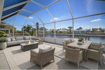910 Spindle Palm Way, Apollo Beach, FL 33572 - Photo 1