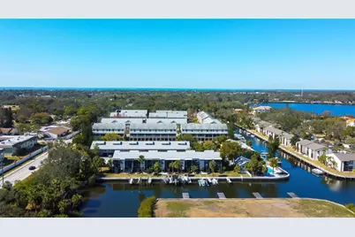 200 Meres Boulevard #11, Tarpon Springs, FL 34689 - Photo 1