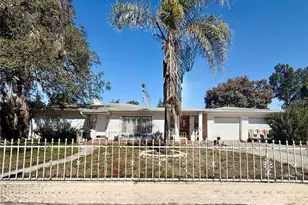 3206 E Giddens Ave, Tampa, FL 33610 - Photo 1