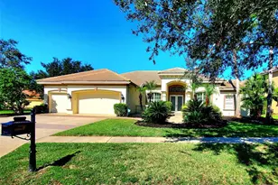 10004 Tree Tops Lake Rd, Tampa, FL 33626 - Photo 1