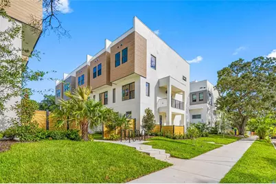 315 15th Street N, Saint Petersburg, FL 33705 - Photo 1