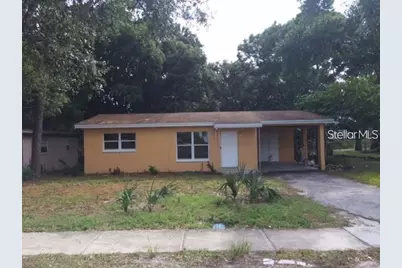 720 E Spruce Street, Tarpon Springs, FL 34689 - Photo 1