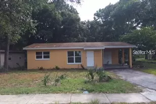 720 E Spruce St, Tarpon Springs, FL 34689 - Photo 1