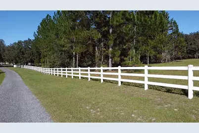 Sw 70th Ter, Bushnell, FL 33513 - Photo 1