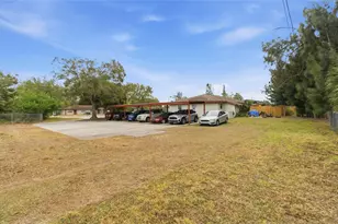 5690 59th Way N, Saint Petersburg, FL 33709 - Photo 1