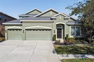 32613 Summerglade Dr, Wesley Chapel, FL 33545 - Photo 1