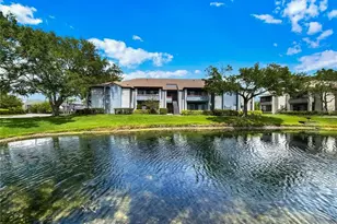 10263 Gandy Blvd N, Saint Petersburg, FL 33702 - Photo 1