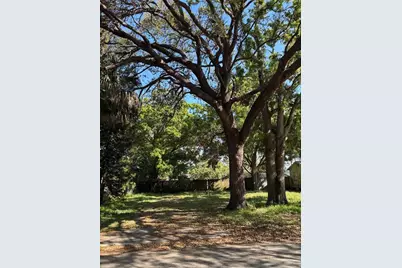 2671 61st Avenue N, Saint Petersburg, FL 33714 - Photo 1