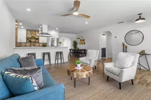 3621 Searobin Dr SE, Saint Petersburg, FL 33705 - Photo 1