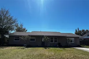 412 59th Ave Dr W, Bradenton, FL 34207 - Photo 1