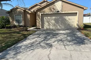 387 Tavernier Cir, Oldsmar, FL 34677 - Photo 1