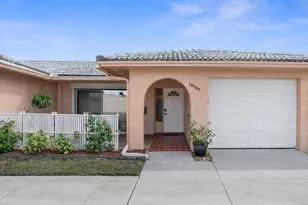 10467 Larchmont Pl N, Pinellas Park, FL 33782 - Photo 1