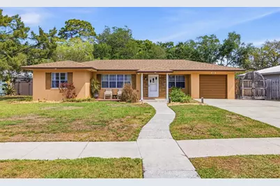 450 San Salvador Drive, Dunedin, FL 34698 - Photo 1
