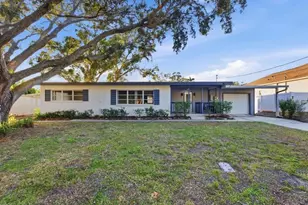 7198 121st Way N, Seminole, FL 33772 - Photo 1