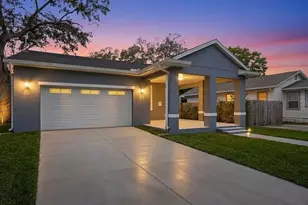 1535 13th St S, Saint Petersburg, FL 33705 - Photo 1