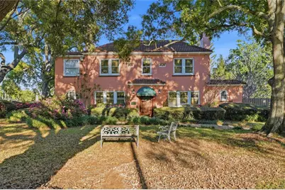 100 72nd Street S, Saint Petersburg, FL 33707 - Photo 1
