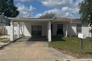 10414 N Hartts Dr, Tampa, FL 33617 - Photo 1