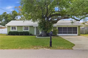 10776 124th Ave N, Seminole, FL 33778 - Photo 1