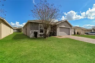 1417 Lucerne Loop Rd NE, Winter Haven, FL 33881 - Photo 1