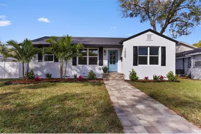 1020 15th Street N, Saint Petersburg, FL 33705 - Photo 1