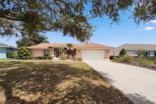 3339 Sheffield Cir, Sarasota, FL 34239 - Photo 1