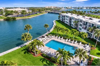 7405 Bay Island Drive S #121, South Pasadena, FL 33707 - Photo 1