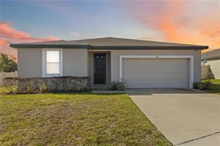 102 Lovely Ct, Plant City, FL 33566 - Photo 1
