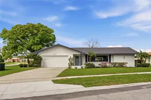 13779 Pinecrest Dr, Largo, FL 33774 - Photo 1