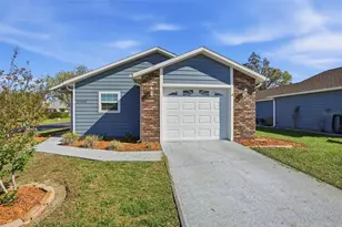 37443 Redberry Ct, Zephyrhills, FL 33542 - Photo 1